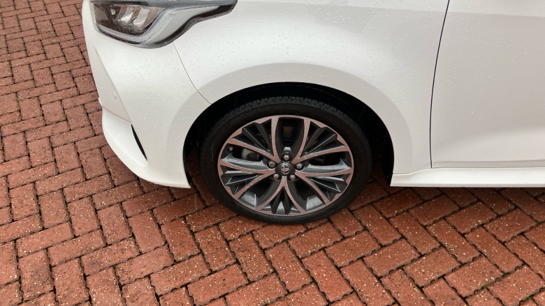 Toyota Yaris 1.5 Hybrid Excel 5dr CVT Hybrid Hatchback